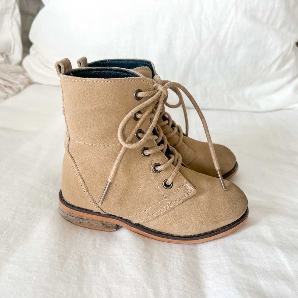 Size 8 SweetHoney Suede Boots